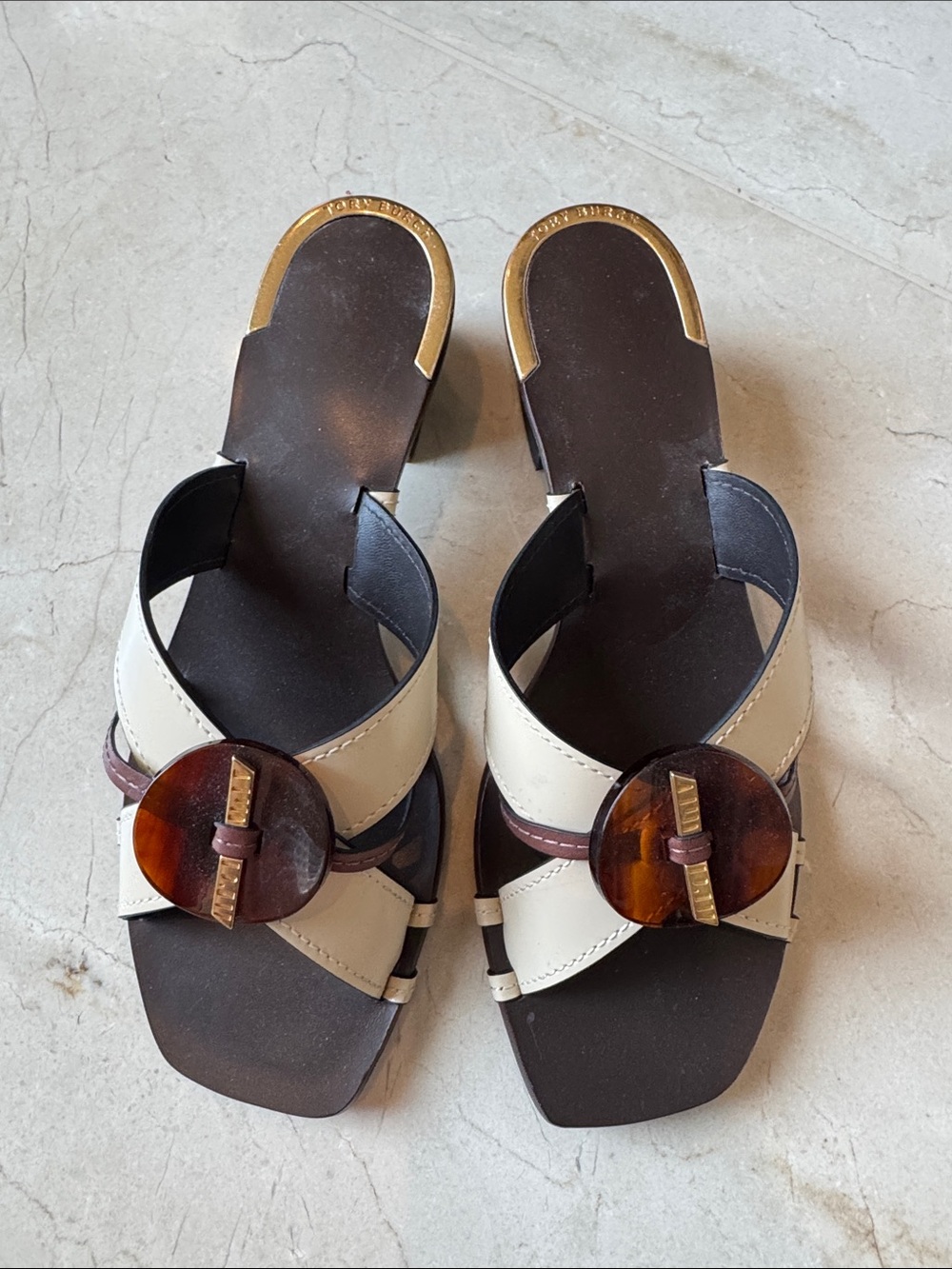 Tory Burch Cream and Brown Slide Sandals with Tortoiseshell Accent size 8 new